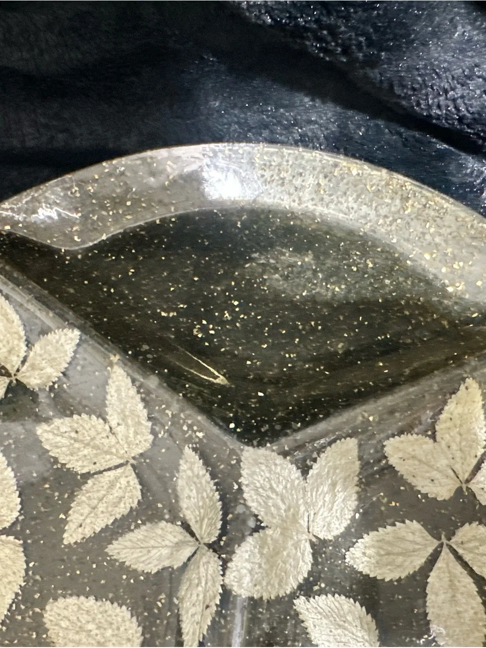 MCM Lucite Divided Serving Tray With Leaf Inlay & Gold Color Glitter Flakes